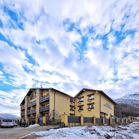 Отель Альпийская сказка Плюс Эсто-Садок Экстерьер фото